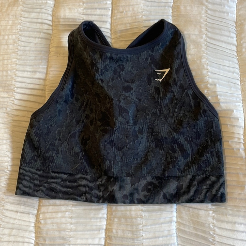 Gym shark high neckline, sports bra